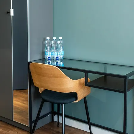 Luna Self Check-in 3*