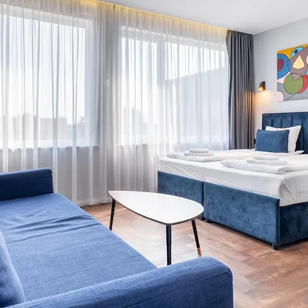 Luna Self Check-in Hotel