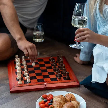 Luna Self Check-in 3*