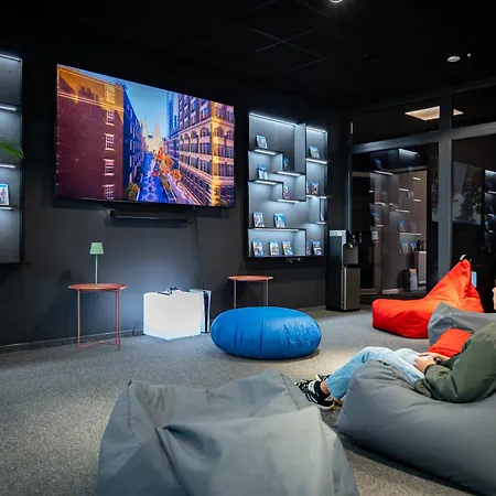 Luna Self Check-in 3*