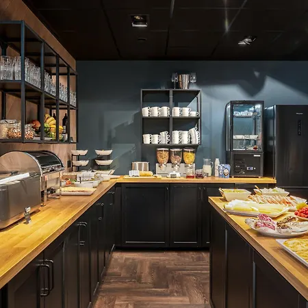 Luna Self Check-in Hotel 3*