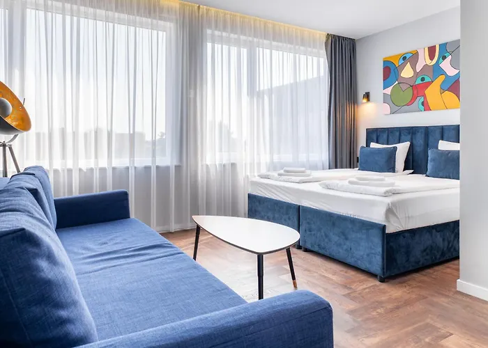 Luna Self Check-in Hotel