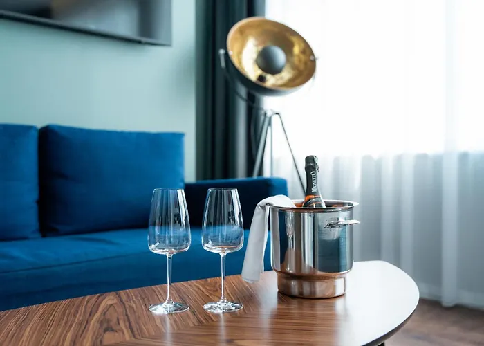 Hotel Luna Self Check-in 3*