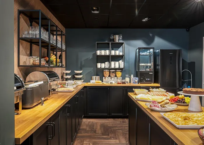 Luna Self Check-in Hotel 3*